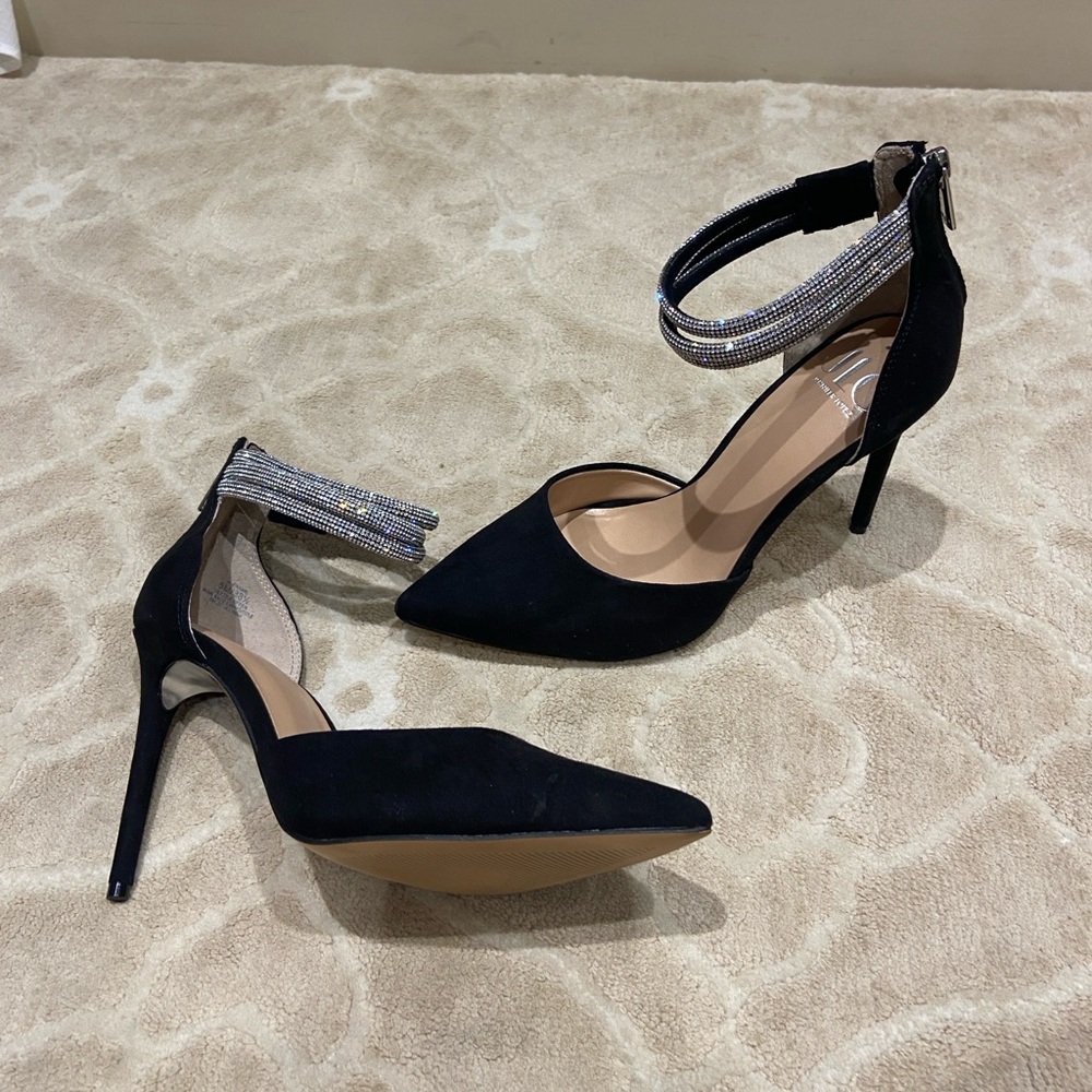 J. Lo Elegant Black Stiletto Heels with Silver rhinestone Accents like new